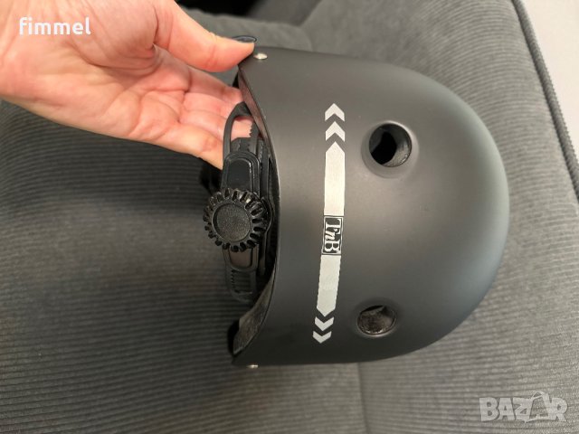 Нова Предпазна каска Urban moov, снимка 8 - Спортна екипировка - 43349044