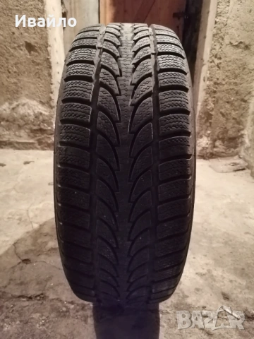 Продавам 1 брой зимна гума 205.55.16 дот 2019 Nokian , снимка 2 - Гуми и джанти - 53302620