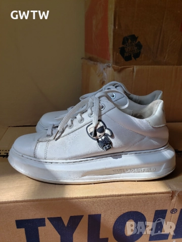 Karl LagKarl Lagerfeld бели кецове естествена кожаerfeld бели кецове, снимка 2 - Кецове - 51795360