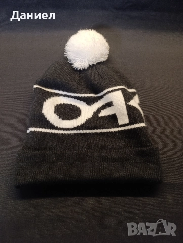 Шапка Oakley 