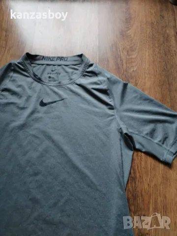 Nike Pro Dri-FIT Men's Tight Fit - страхотна фитнес тениска  КАТО НОВА , снимка 2 - Тениски - 50424377