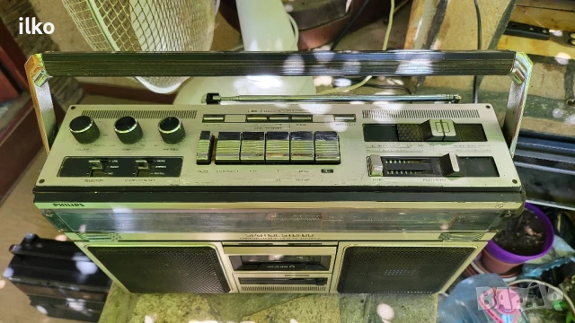 PHILIPS 584 SPATIAL STEREO, снимка 3 - Радиокасетофони, транзистори - 51308143