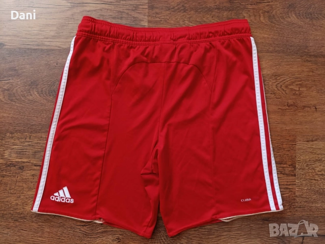 Adidas Liverpool 2010/2012 home къси панталони, снимка 2 - Спортни дрехи, екипи - 51702185