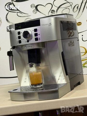 Кафемашина кафе автомат delonghi magnifica S с гаранция
