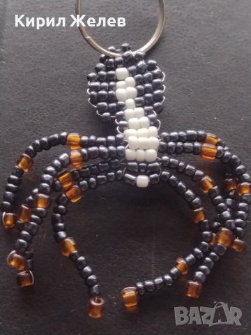 Арт ключодържател ТАРАНТУЛА ръчна изработка с цветна мъниста за КОЛЕКЦИЯ 30137, снимка 2 - Колекции - 43511233