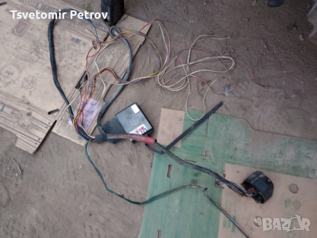 Теглич за ауди А4 B6, снимка 4 - Части - 51536557