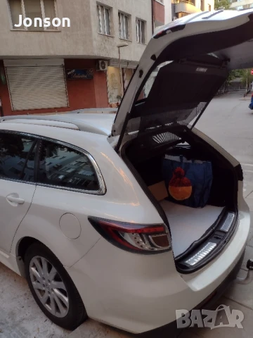 Mazda 6 2,2 MZR 129к.с Комби, снимка 9 - Автомобили и джипове - 51210887