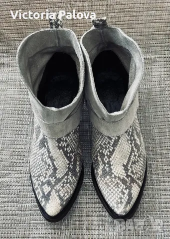 Кожени  боти змийски принт TRAFALUC Испания, снимка 8 - Дамски боти - 49276746