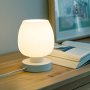 ONEWISH Нощна LED лампа с абажур от бяло опалово стъкло, снимка 4