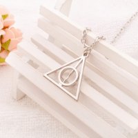 Колие Хари Потър Harry Potter Triangle Даровете на смъртта, снимка 7 - Колиета, медальони, синджири - 28621720