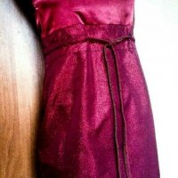 Нова рокля, цвят бордо, с блестяща пола 👗🍀 M(38р-р)👗🍀 арт. 356, снимка 1 - Рокли - 28013266