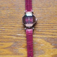 Podagar Gold Red CH0011 Луксозен дамски кварцов часовник с кожена каишка, снимка 6 - Дамски - 40338619