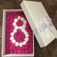 Кутия с вечни розички, снимка 1 - Изкуствени цветя - 28016521