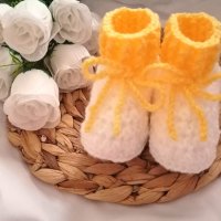 Чаровни бебешки терлички Ръчна изработка, снимка 2 - Бебешки обувки - 33444158