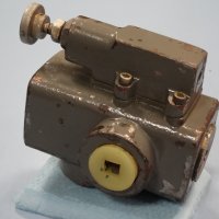 Хидравличен клапан 20-2001, снимка 3 - Резервни части за машини - 28929229