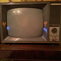 Ретро телевизор, снимка 1 - Антикварни и старинни предмети - 43739485