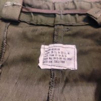Продавам американски военен панталон , снимка 3 - Панталони - 43439408
