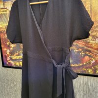 Черна рокля , снимка 1 - Рокли - 38697524