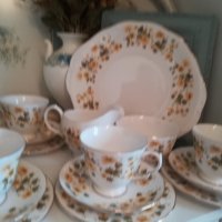 Английски костен порцелан Queen Anne.Сервиз за чай, снимка 7 - Сервизи - 32535020