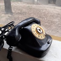 Стар бакелитен телефон, снимка 3 - Антикварни и старинни предмети - 39827417
