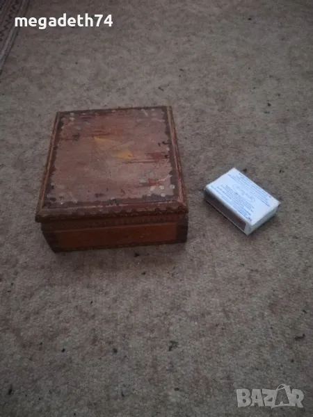 Стара дървена кутия, снимка 1