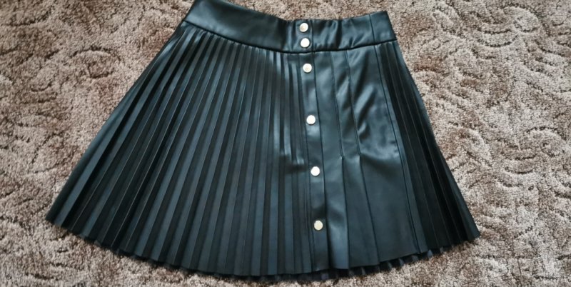 кожена плисирана къса пола, снимка 1