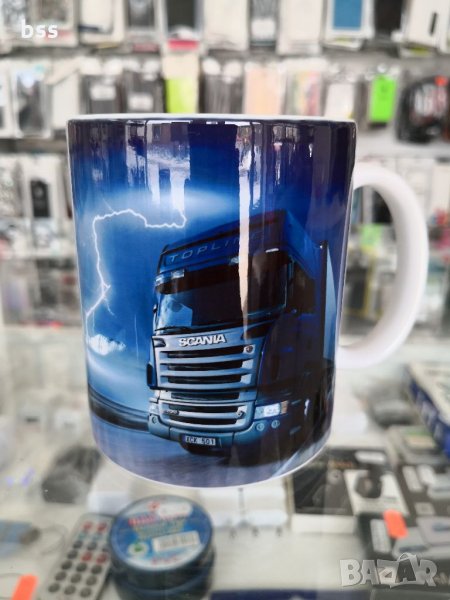 Бяла порцеланова чаша с изображение на Скания / Scania, снимка 1