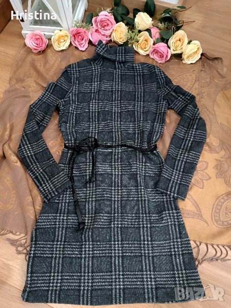 Къса рокля с поло яка и коланче, снимка 1