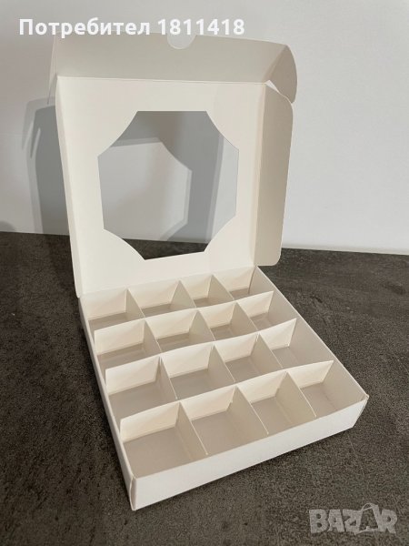 Кутия за бонбони 16 броя с разделите Кутия с прозорче за сладки  | Кутия за сладкиши 15*15*3.5, снимка 1