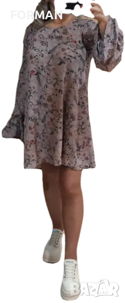 СУПЕРТЪНИЧКА рокля суинг в цвят пепел от рози с флорален принт, снимка 1