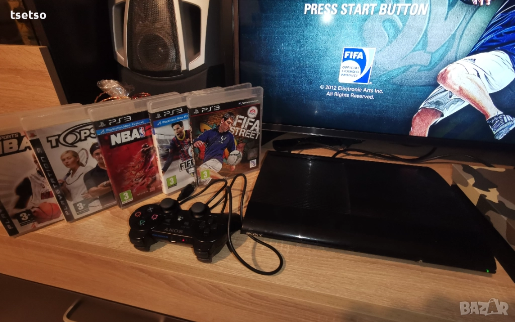 Спешно Playstation 3 super slim с джойстик ,5 игри, снимка 1