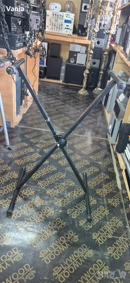 Стойка за йоника, снимка 1