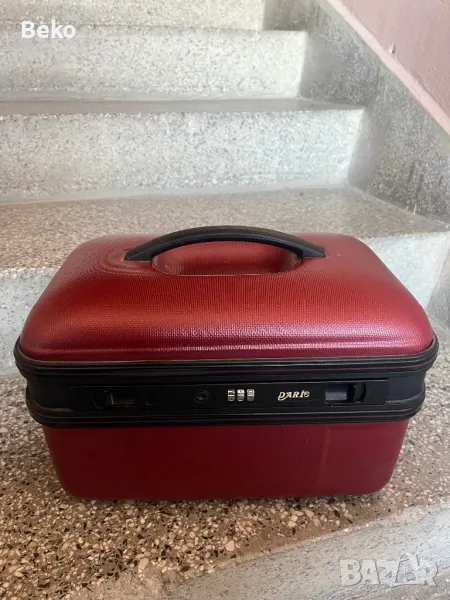 Куфар с цифров код, снимка 1