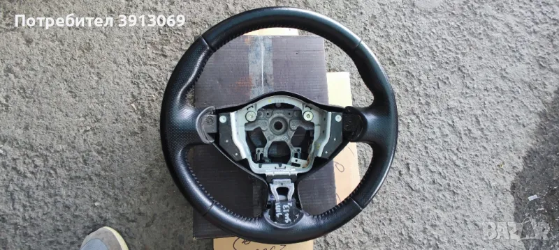 Продавам оригинален кожен волан за Нисан Джук 2012г , снимка 1