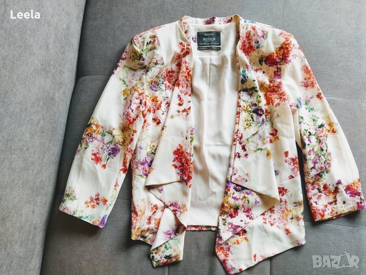 Дамско сако/блеайзър Bershka, снимка 1