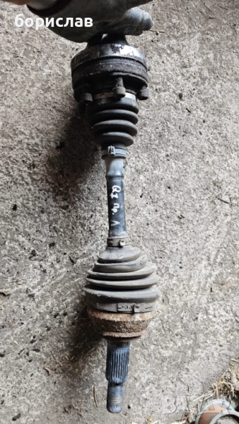 Предна лява полуоска за audi q7 , снимка 1