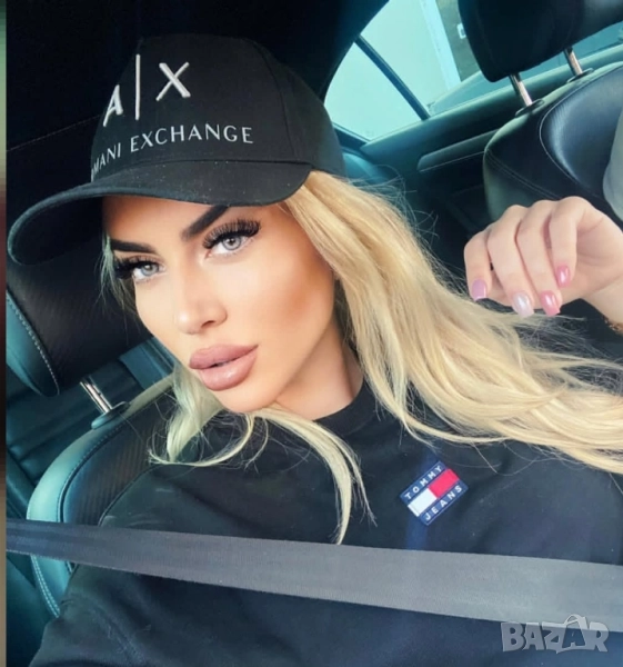 шапка с козирка emporio armani , снимка 1