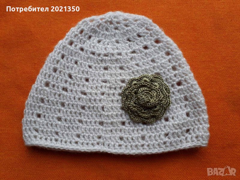 Ръчно плетени шапки с цвете, снимка 1