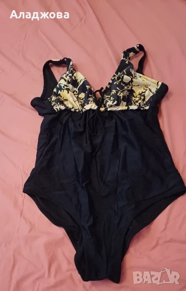 бански, снимка 1