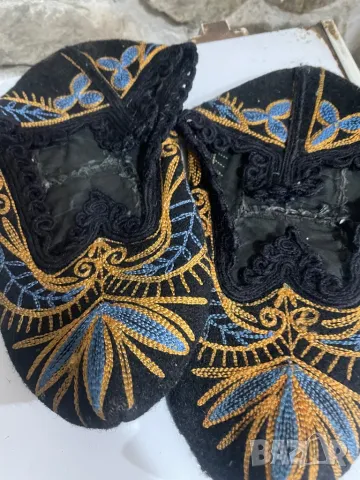 4 бр.родопски терлици , снимка 3 - Антикварни и старинни предмети - 47678954