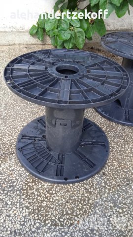 Макара шпула за кабел която става за градинска маса или стол, снимка 2 - Други стоки за дома - 37054961