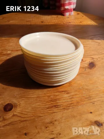 малки пластмасови чинии , снимка 3 - Чинии - 49960644