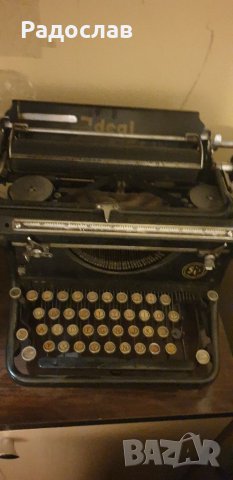Пишещи машини Адлер,Олимпия,Континентал,Ерика,Триумф, снимка 3 - Антикварни и старинни предмети - 37339405