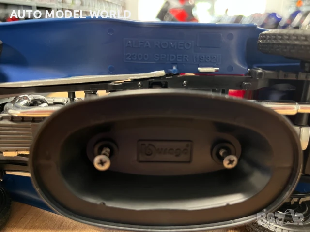 BBURAGO колекционерски модел ALFA ROMEO SPYDER 1932г. 1:18, снимка 6 - Колекции - 51300581