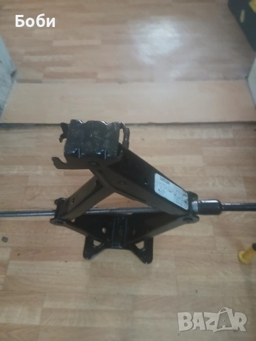 Авариен крик Додж гранд карнавал оем , снимка 9 - Аксесоари и консумативи - 52591642