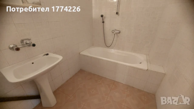 Продавам тристаен апартамен в кв. Калето, снимка 4 - Апартаменти - 51291995