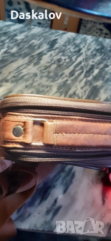 Продавам мъжка чанта за рамо естествена кожа!, снимка 6 - Чанти - 51710264