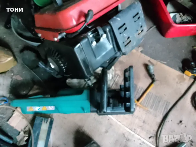 Електрическа дърворезачка makita, снимка 2 - Други инструменти - 49922757