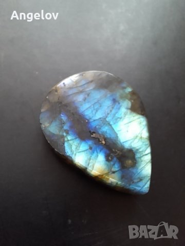 естествен лабрадорит 85.6 карата , снимка 10 - Други - 36009961