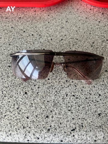 Слънчеви очила Fendi, снимка 1 - Слънчеви и диоптрични очила - 38645256